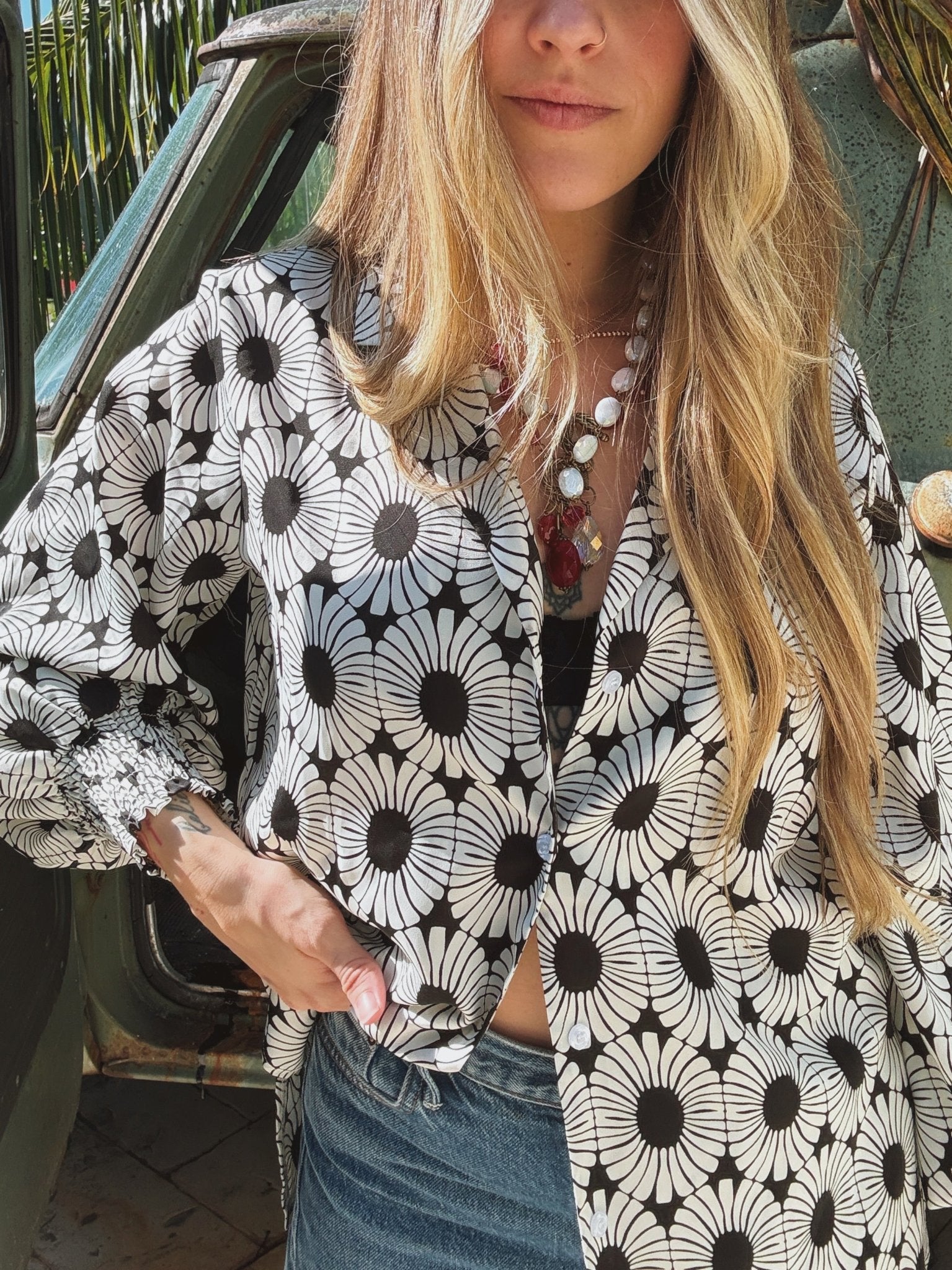 White Wedding Retro Floral Button Up Blouse - Che Cose Belle
