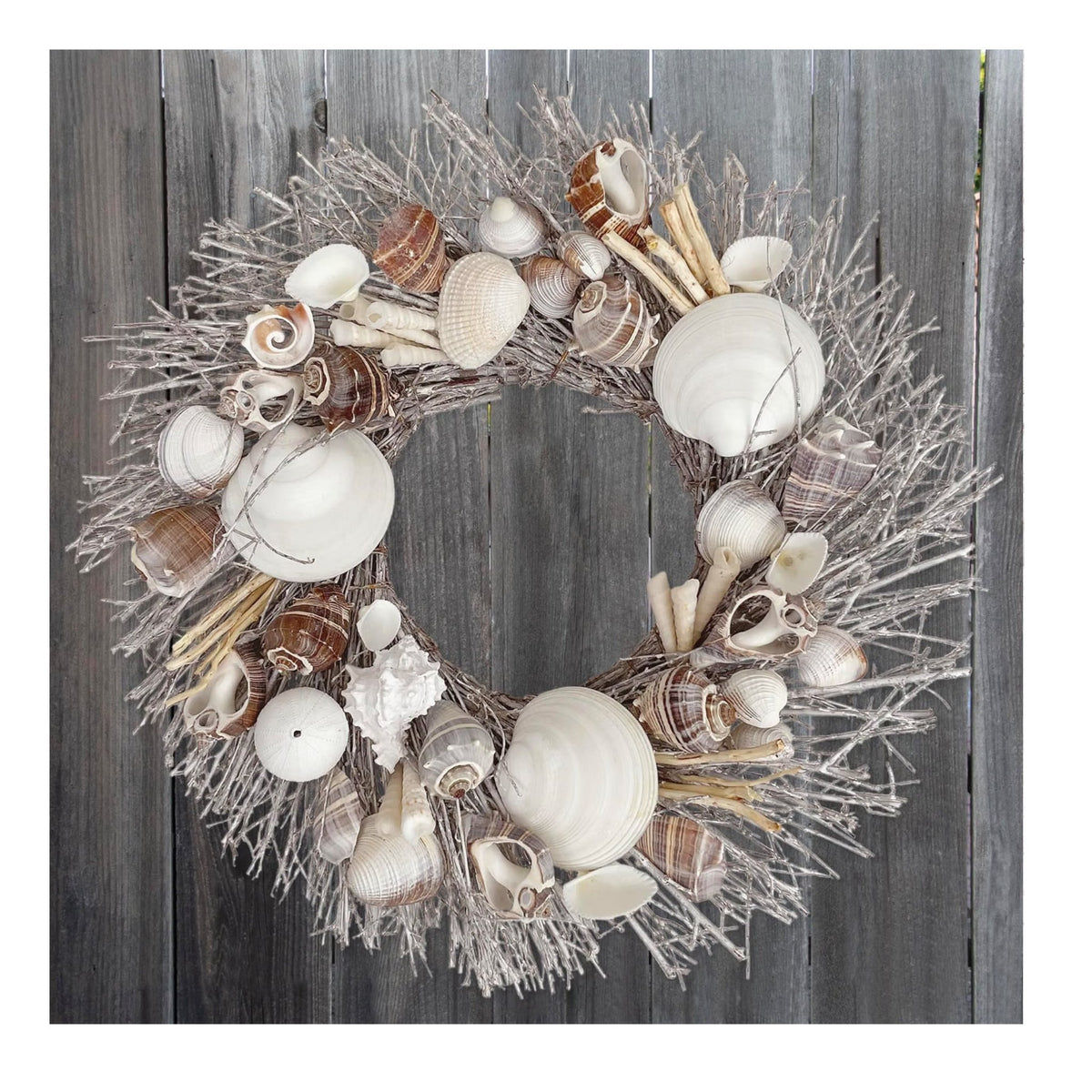 Whitewashed Seashells & Starfish Coastal Wreath - Che Cose Belle