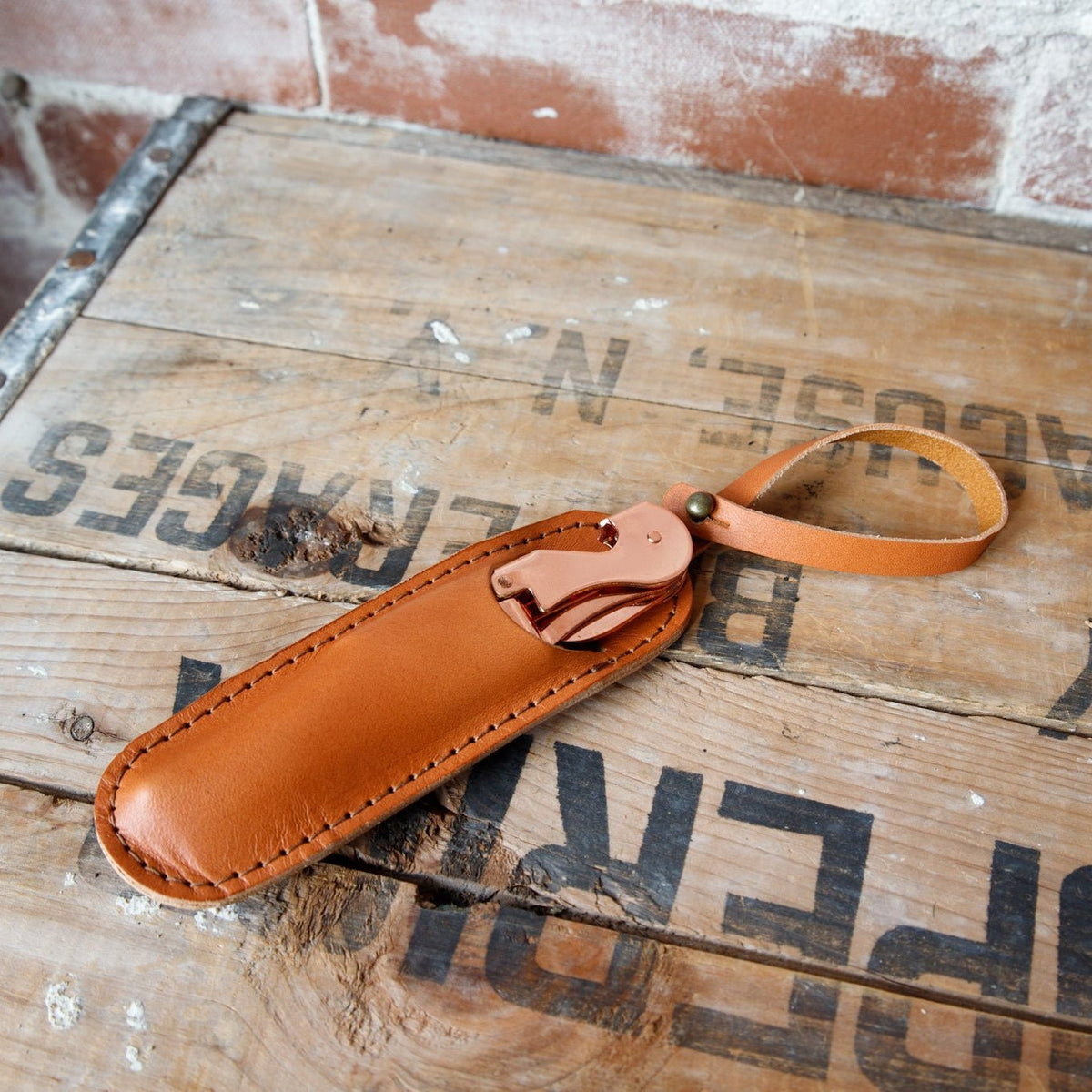 Wine Key with Leather Holster - USA Made - Che Cose Belle
