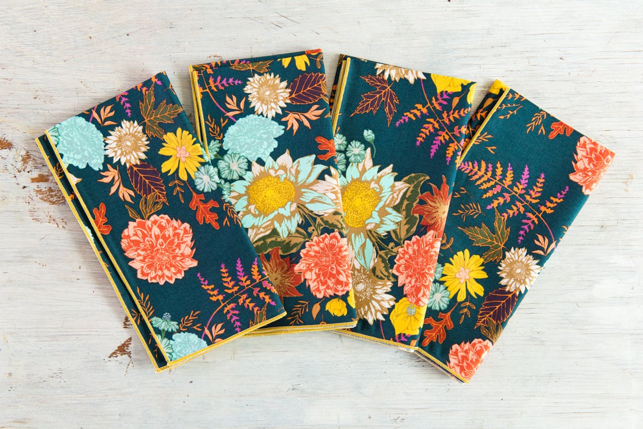 Winter Blue Floral Cloth Napkins, set of four - Che Cose Belle