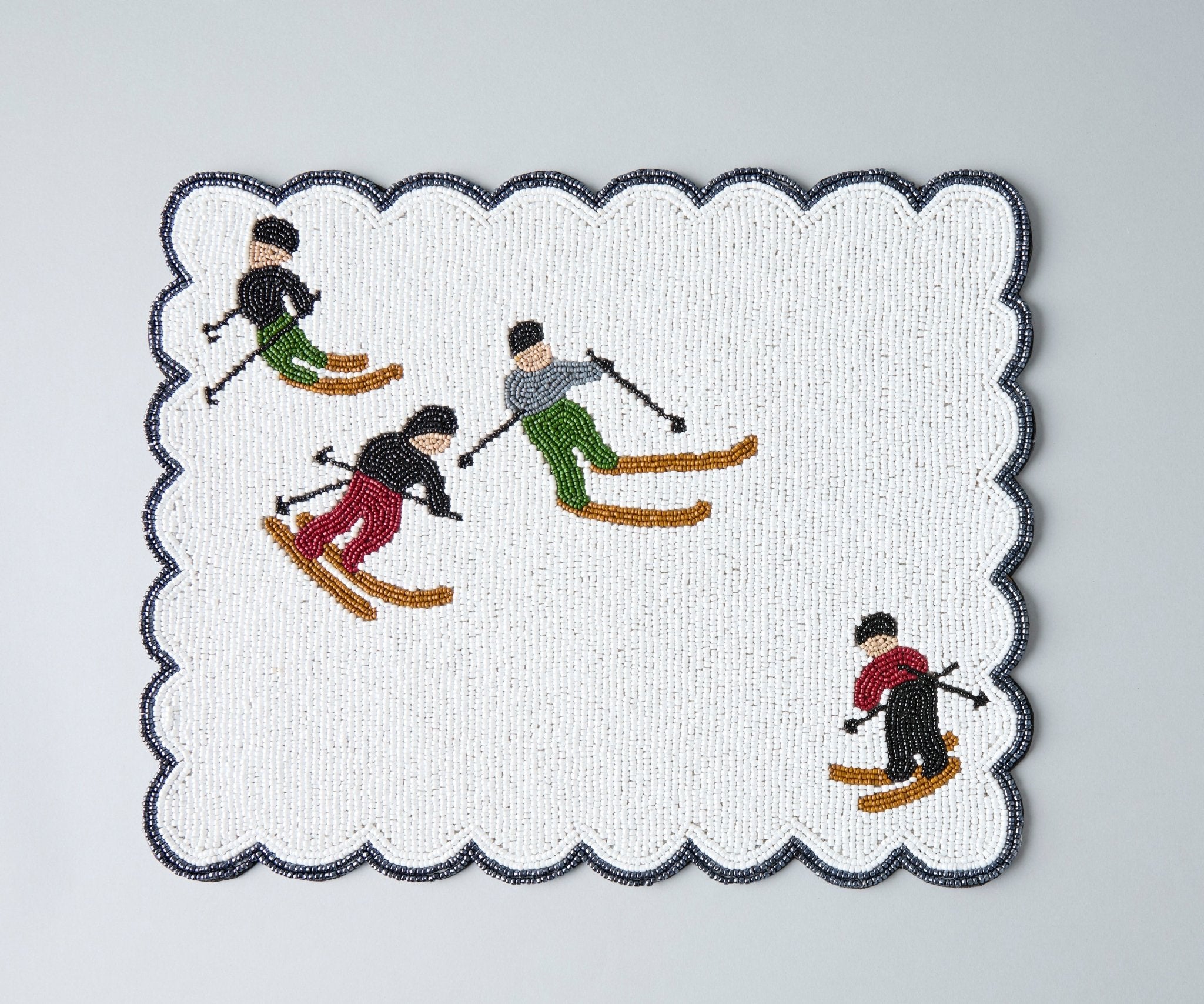 Winter Skier Christmas placemats Set – Snowy Mountain Dining Table Decor – Winter Wonderland Table Setting - Che Cose Belle