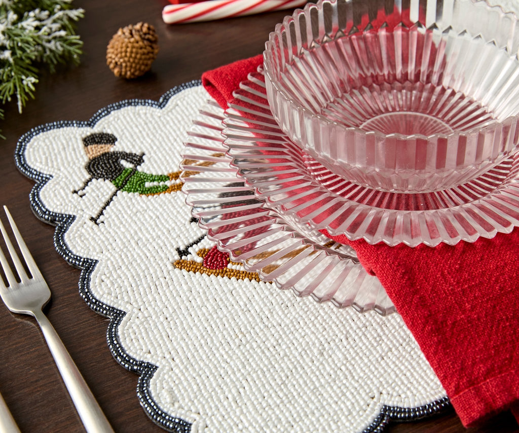 Winter Skier Christmas placemats Set – Snowy Mountain Dining Table Decor – Winter Wonderland Table Setting - Che Cose Belle