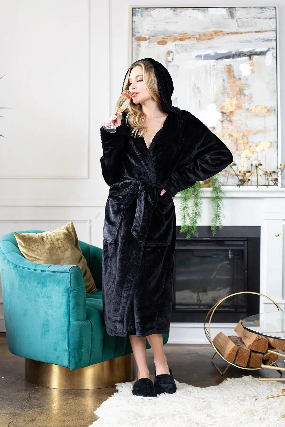 Women’s Plush Hooded Robe - Spa - Worthy Comfort at Home - Che Cose Belle