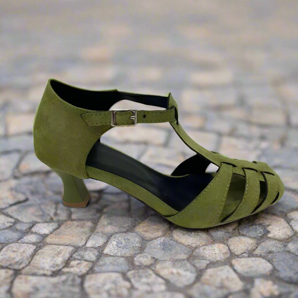 Women’s Suede Round Toe Shoes – Plus Size Breathable Casual Flats - Che Cose Belle