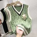 Women's V-Neck Button-Front Knit Vest with Pockets - Che Cose Belle