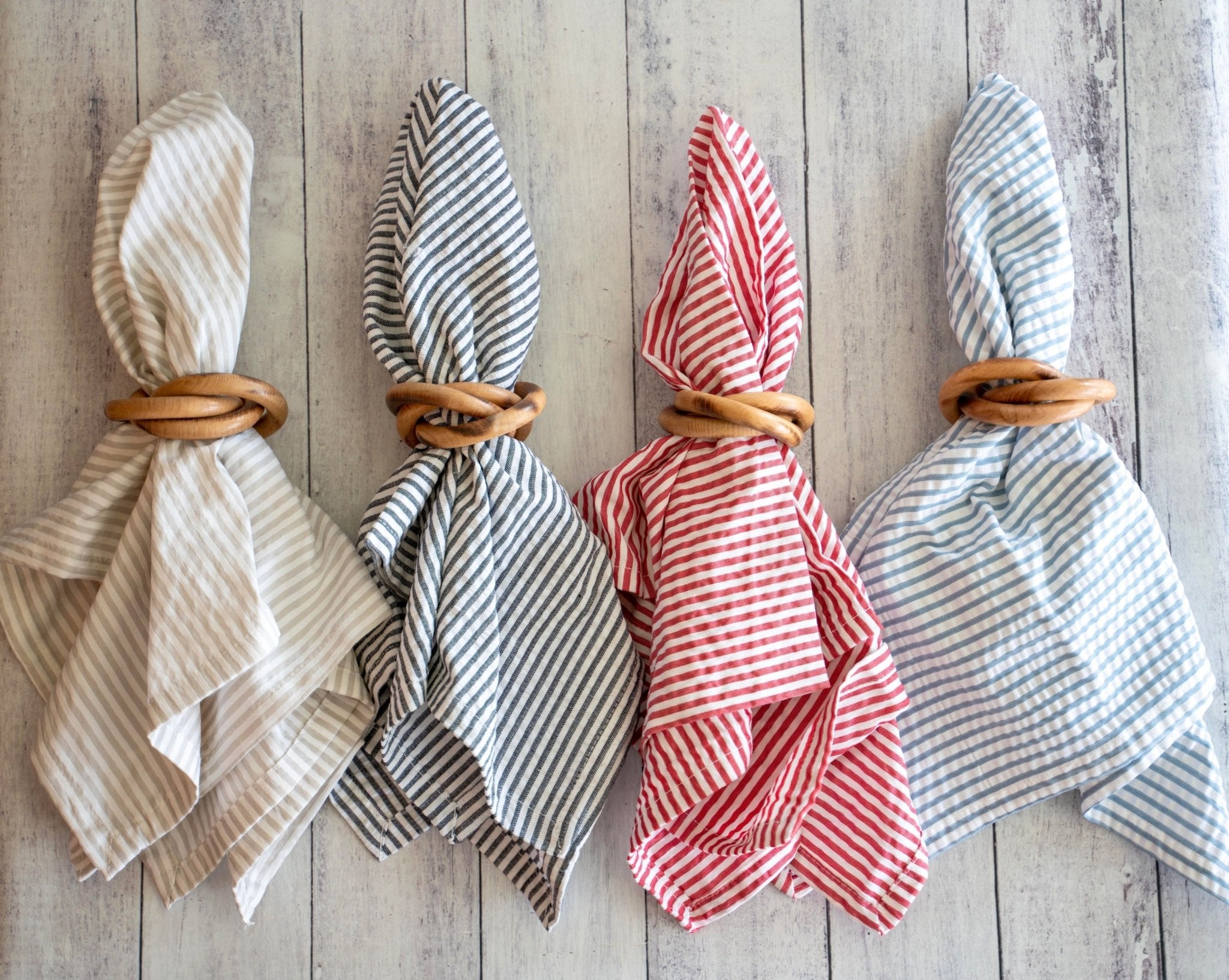 Wood Bangles Napkin Rings, set of four - Che Cose Belle