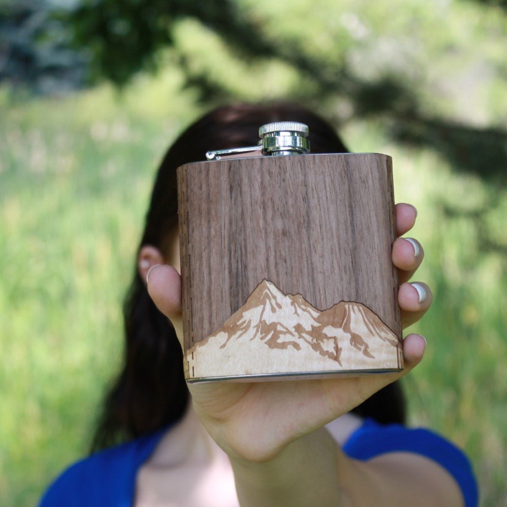 Wooden Hip Flask - Cascade Range (Mt. Shasta) - Che Cose Belle