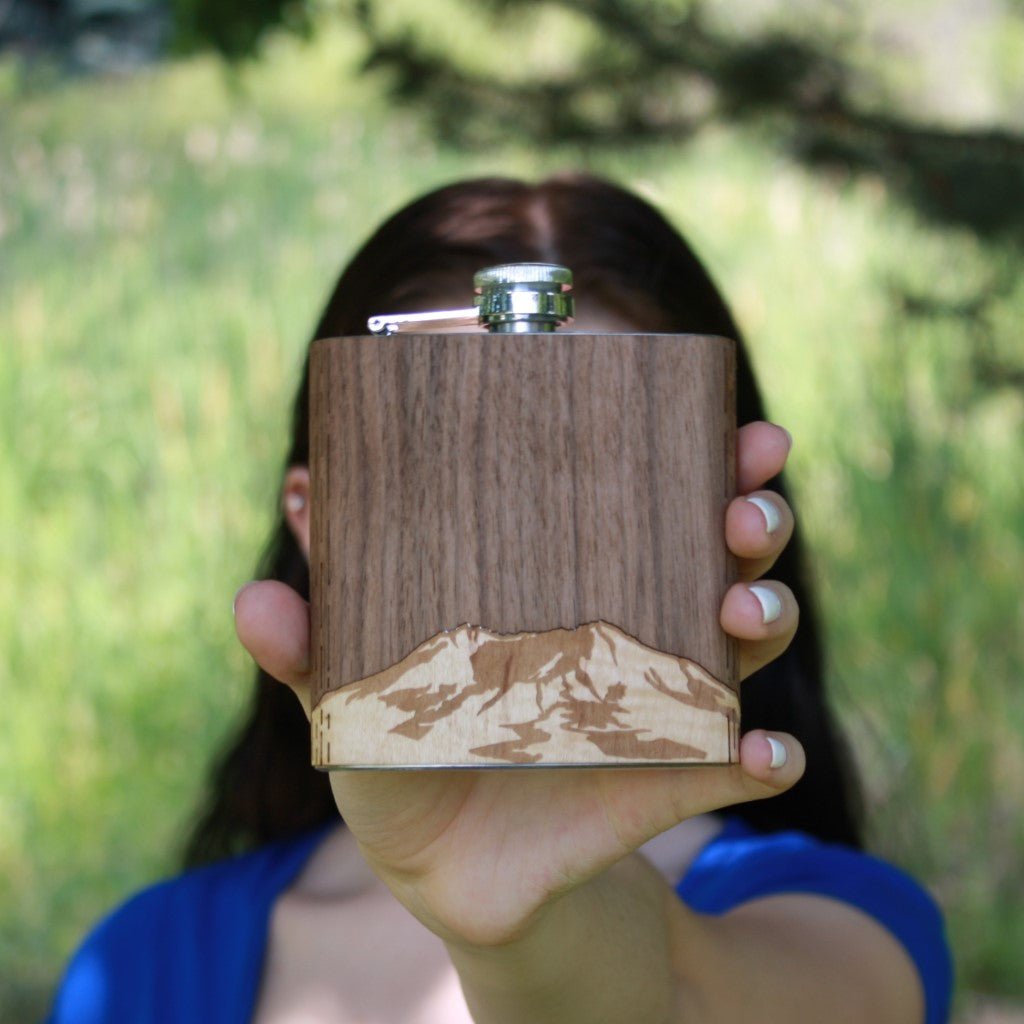 Wooden Hip Flask - Cascade Range (Mt. St. Helens) - Che Cose Belle