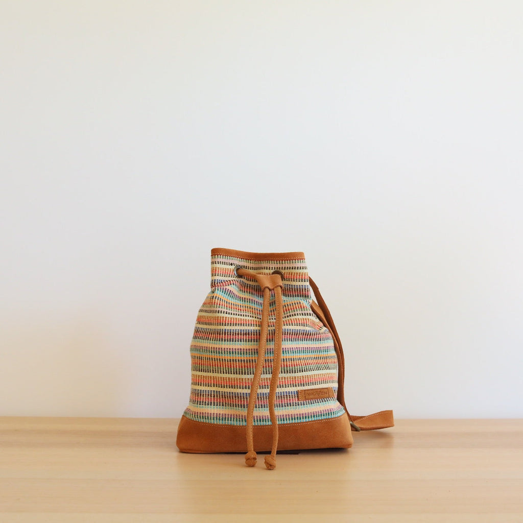 WOVEN Drawstring Bucket Bag - Che Cose Belle