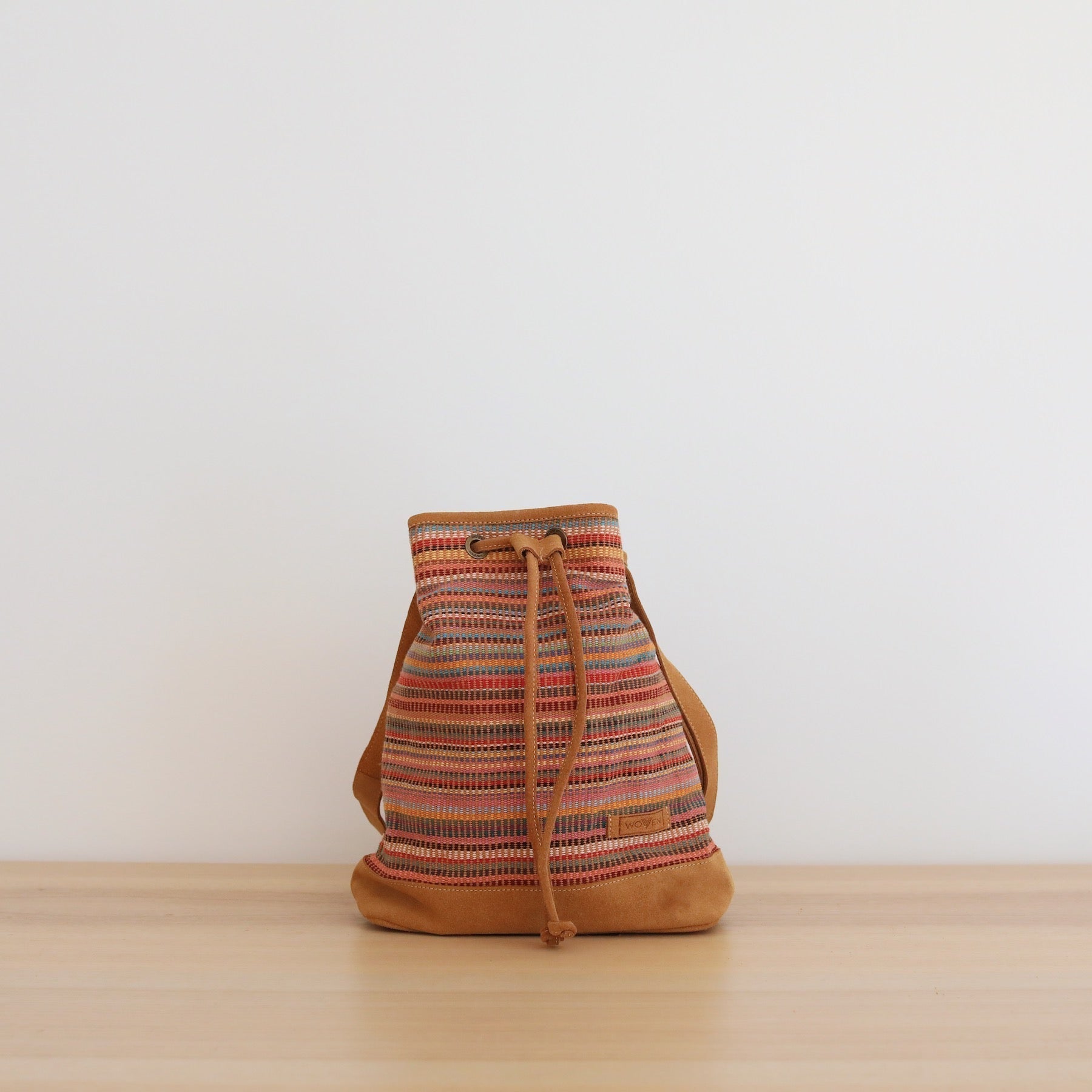 WOVEN Drawstring Bucket Bag - Che Cose Belle