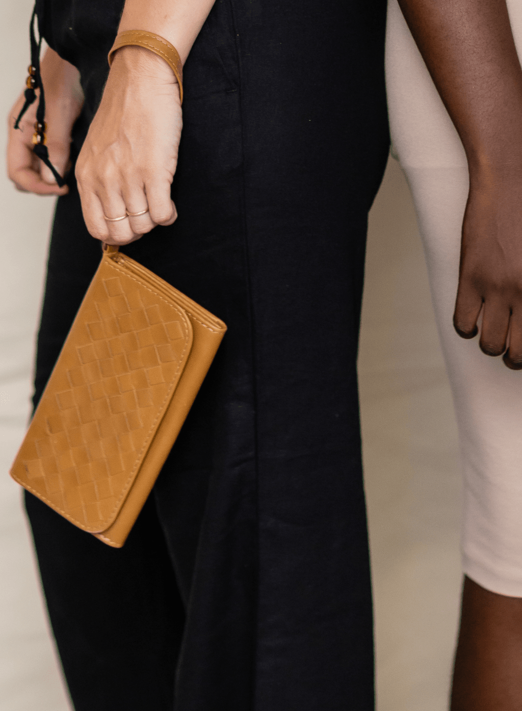 Woven Wristlet Wallet - Che Cose Belle