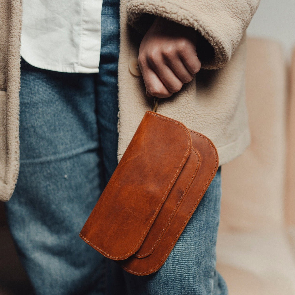 Wristlet Wallet in Cognac - Che Cose Belle
