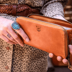 Zip Around Clutch - Che Cose Belle